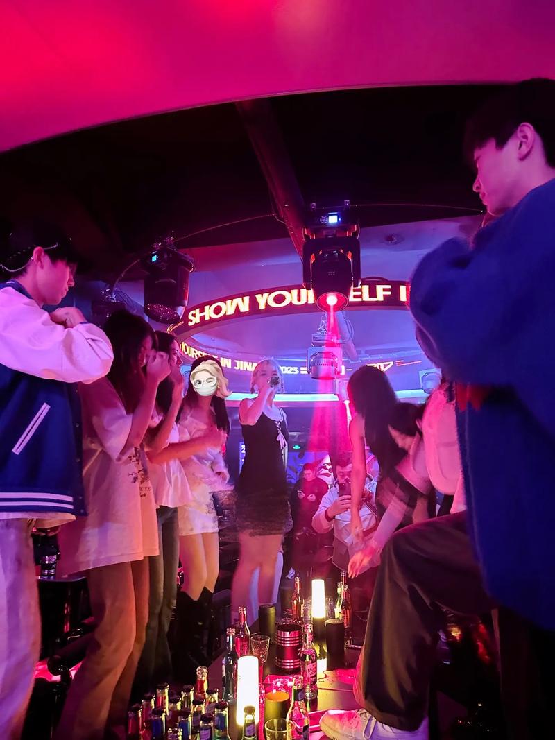 重庆商务KTV攻略分享-璧山区ktv预定